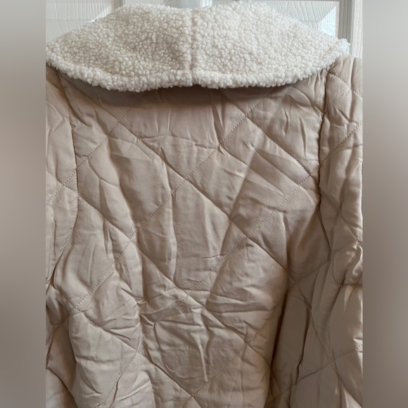 ⭐️HOST PICK⭐️BLANK NYC Warm Hearts Quilted Faux Shearling Coat Lt Beige L✨NWT✨ - Picture 12 of 15